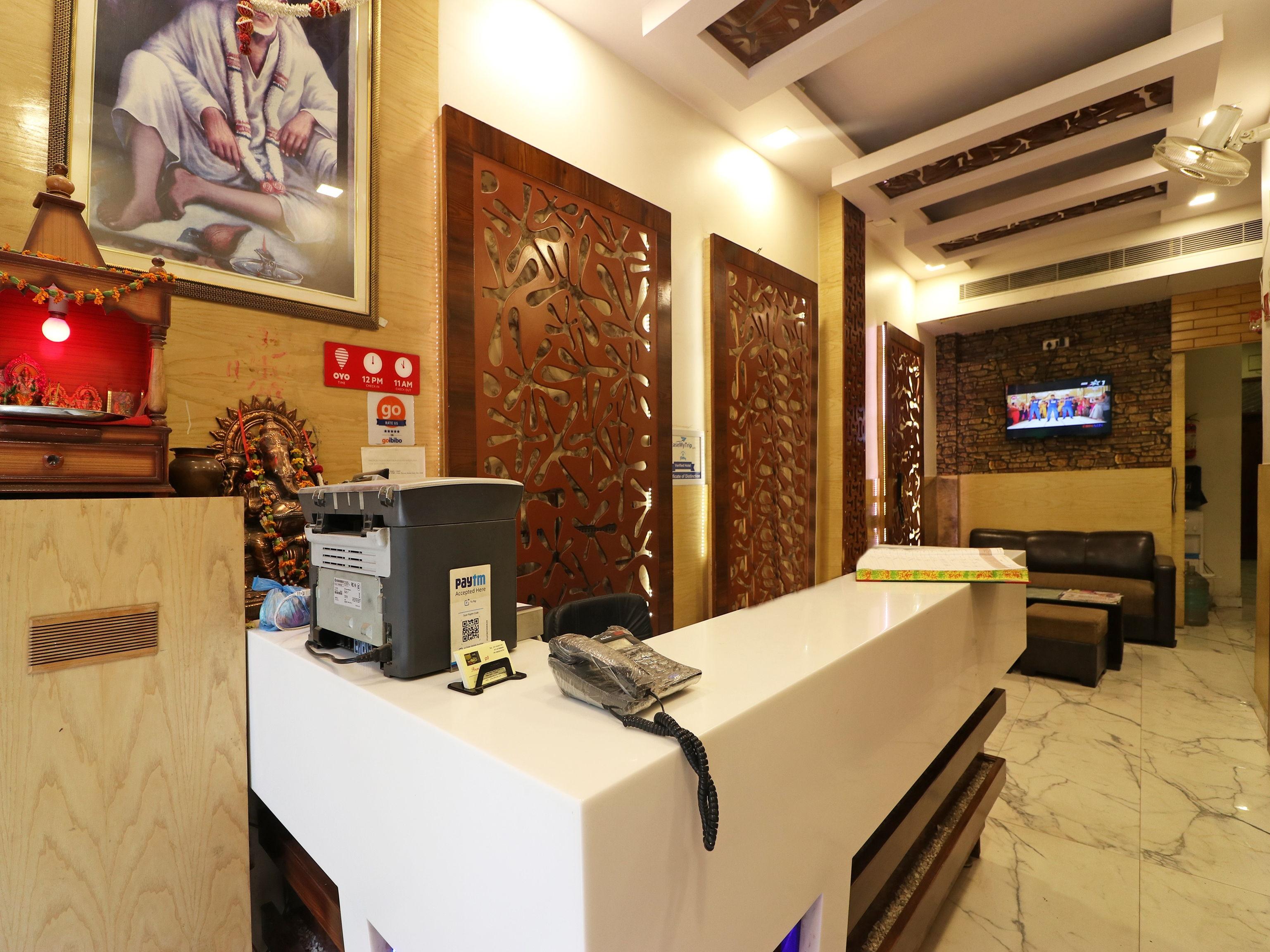 Oyo 6169 Hotel Prem Deluxe Нью-Делі Екстер'єр фото
